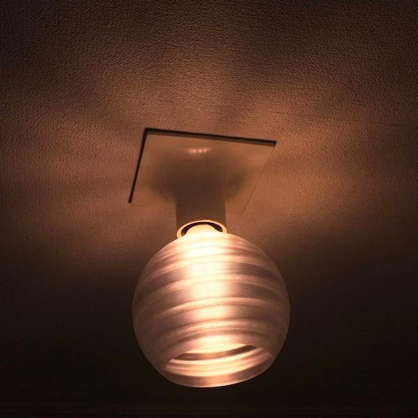 透明な LED電球カバー シェードのみ 同心円模様の傘 直径 15cm 裸電球 