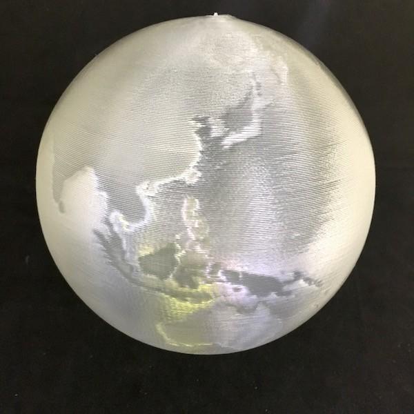 3Dデザインランプ LED照明つき かる〜い地球儀 直径 10 cm (ボタン電池式 ライトつき おしゃれな3D印刷インテリア) |  | 02