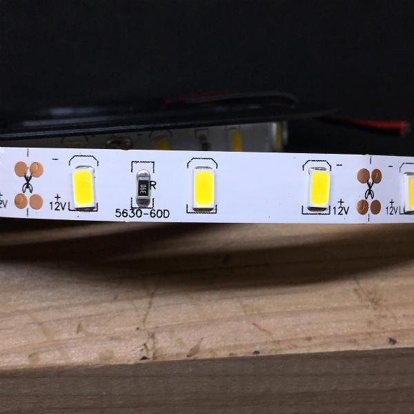 LEDテープライト 最適な価格 単密度 値頃 5730 高輝度 電球色 12 V 切り売り，非防水 cm 0.6 単位 〜0.7 5 W