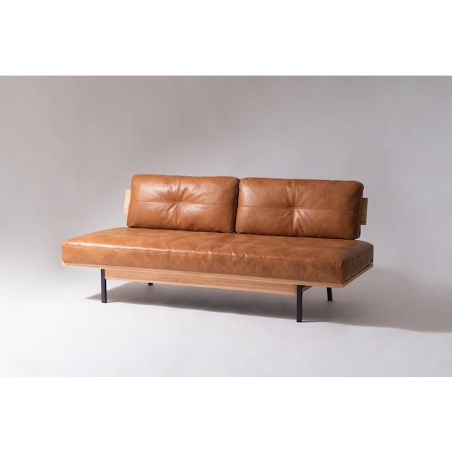 黒アイアンフレームとクロスレザーとフェザーのシンプルモダンな3人掛アームレスソファ 2シーター form モダン 北欧 リビング ソファ 3人掛 |  | 04