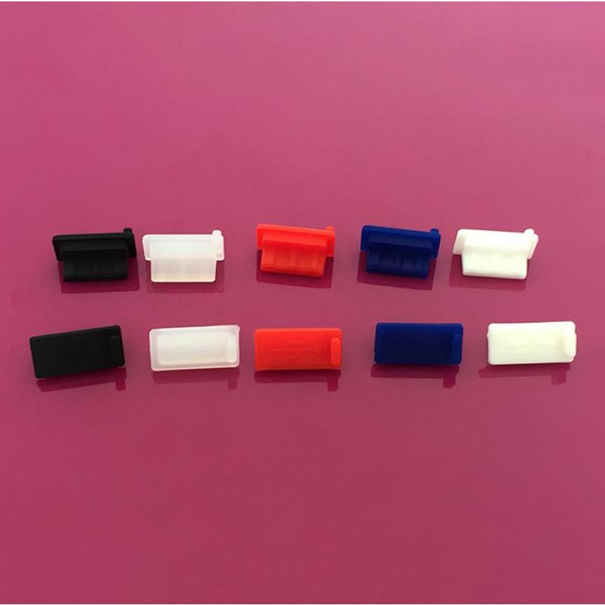 メール便無料発送　防塵USBポート　TypeAポート用　保護キャップ　USB 端子  シリコン コネクタカバー　メス　2個セット | 