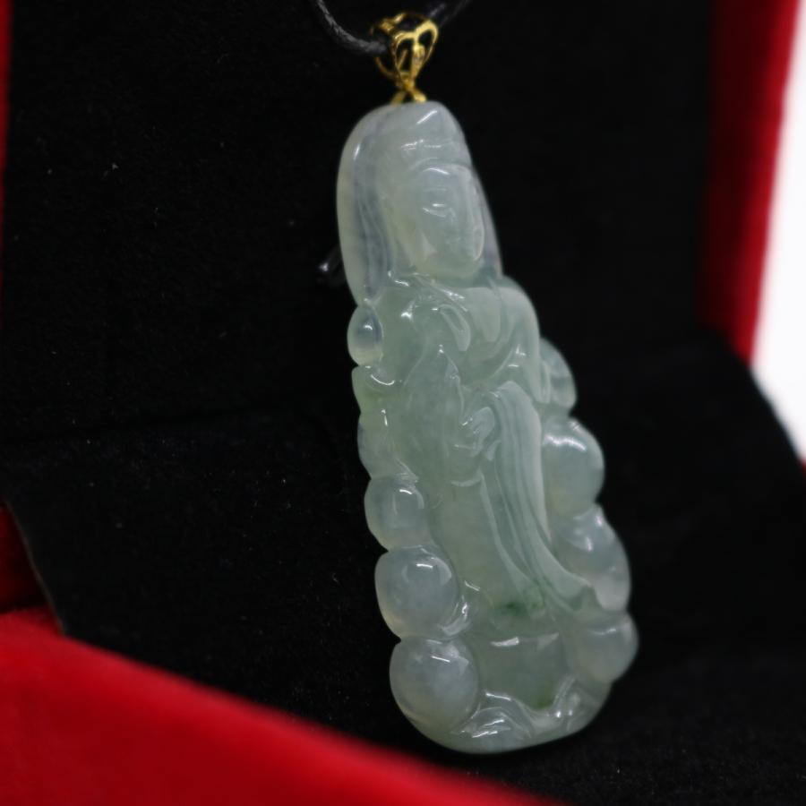 K18　送料無料　観音菩薩　ミャンマー天然翡翠　ジェイダイト　ヒスイ　ペンダントヘッド　A貨　天然石　お守り　ネックレス　観音様 18Kゴールド |  | 04