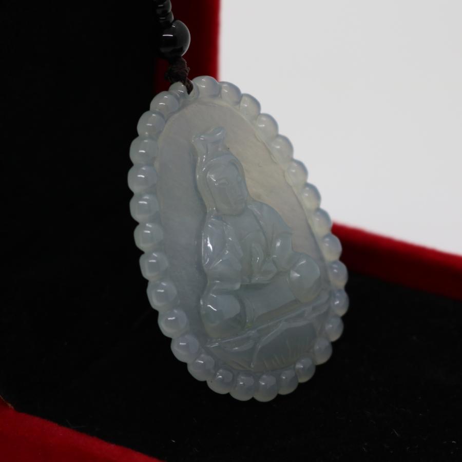 訳あり　ご縁　縁起観音菩薩　ミャンマー天然翡翠　ジェイダイト　ヒスイ　ペンダントヘッド　A貨　天然石　ネックレス　観音様　お守り　男女兼用 |  | 04