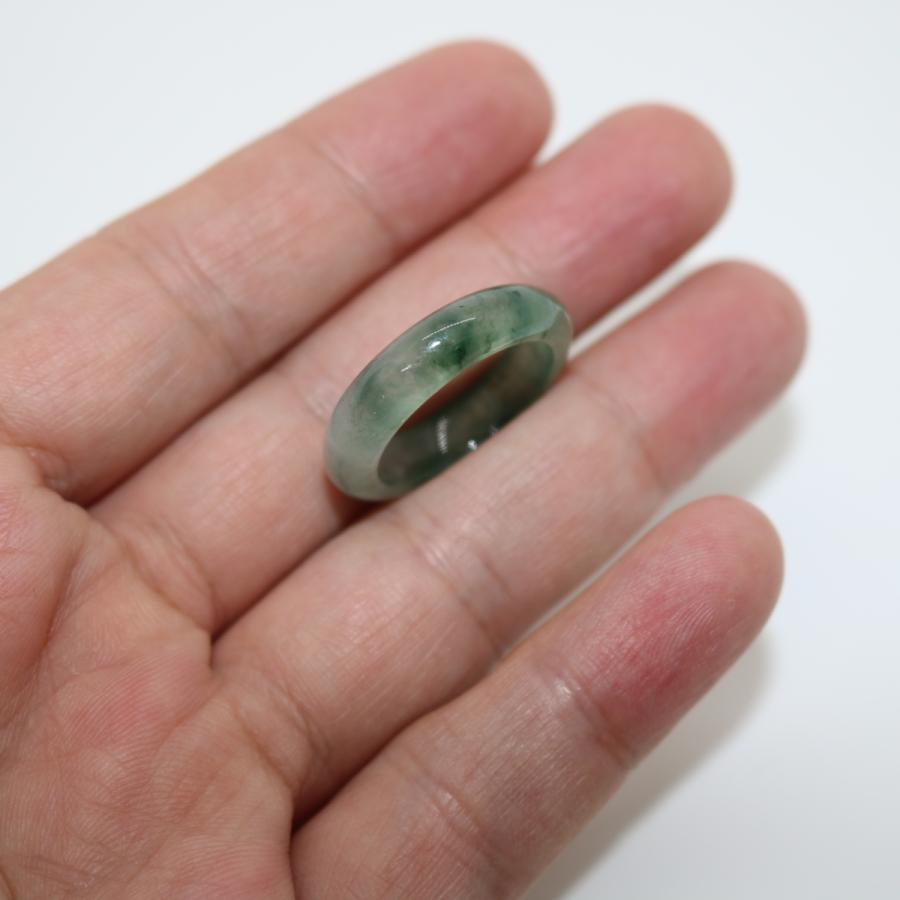 17号　 指輪 リング くりぬき ミャンマー天然翡翠　ジェイダイト　ヒスイ　A貨　天然石　 送料無料 | 
