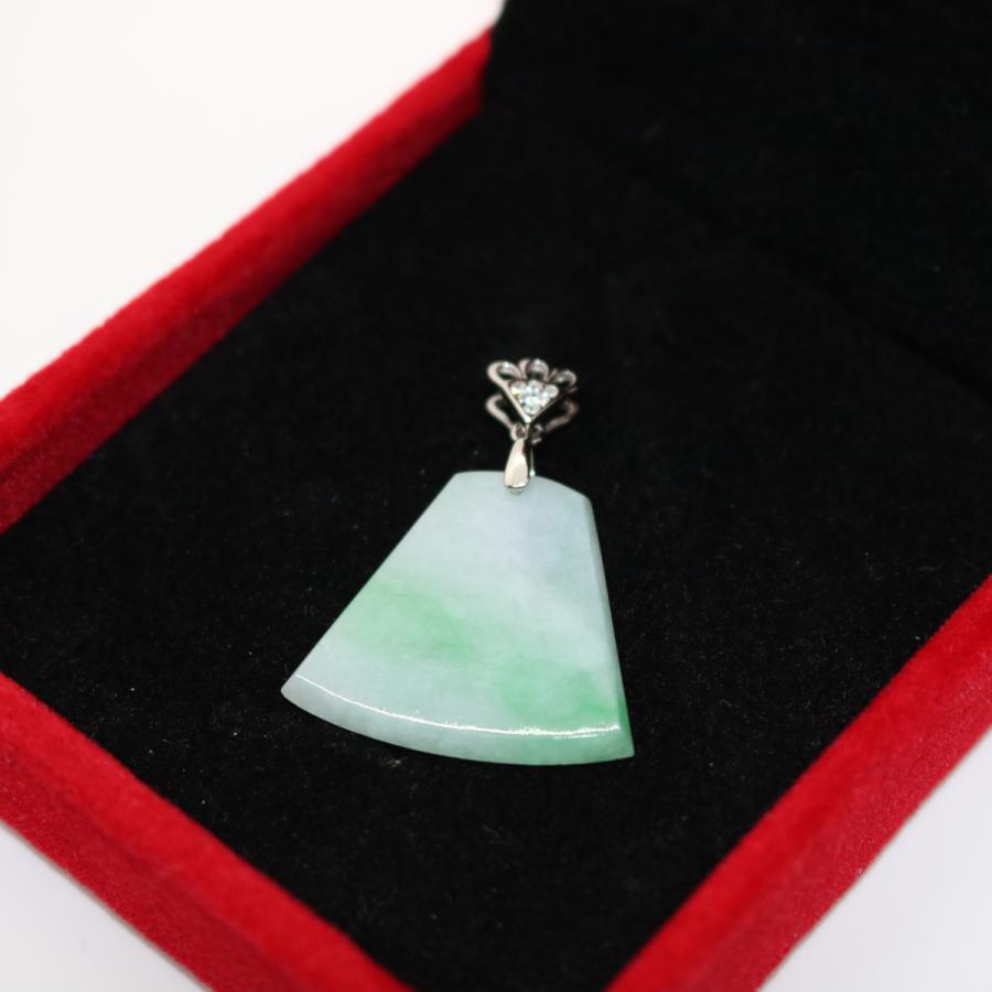 平安無事牌お守り　プレート　ミャンマー天然翡翠　A貨 ジェイダイト　ヒスイ　ペンダントヘッド　 天然石　送料無料 送料無料 |  | 07