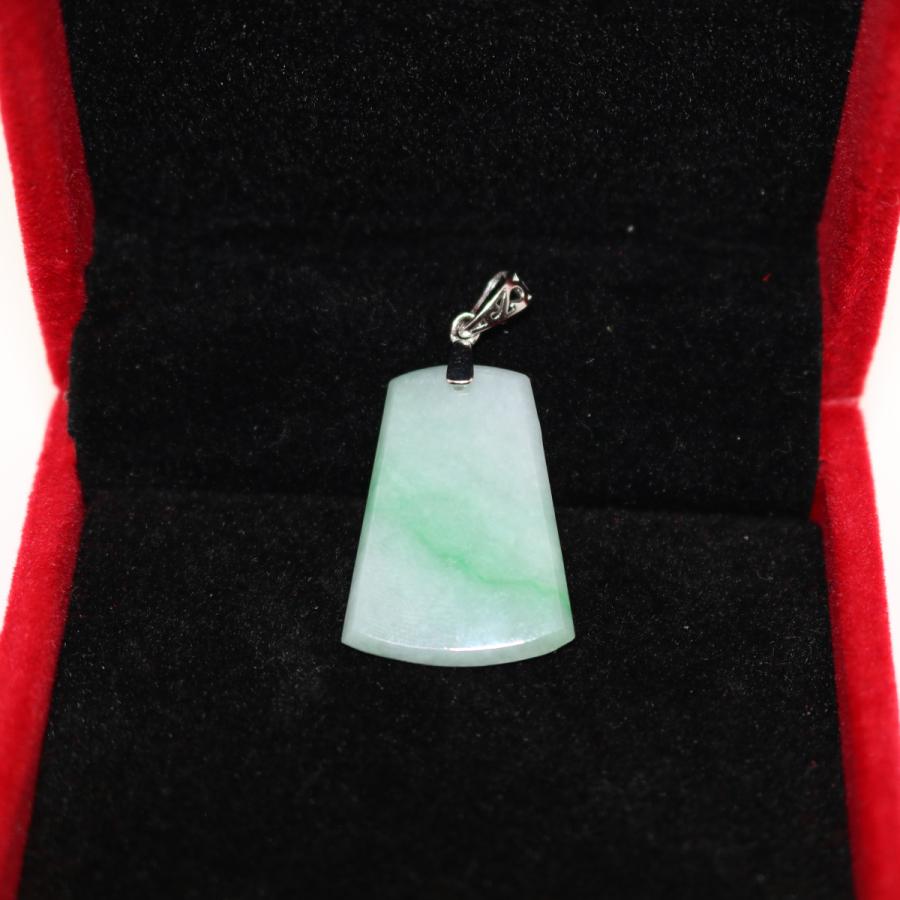 平安無事牌お守り　プレート　ミャンマー天然A貨翡翠　ジェイダイト　ヒスイ　ペンダントヘッド　 天然石　送料無料 | 