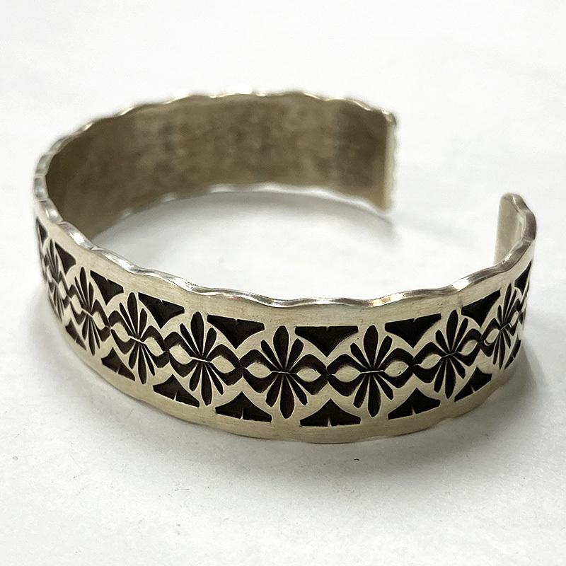インディアンジュエリー シルバー製 スタンプ バングル 13 ADRIAN