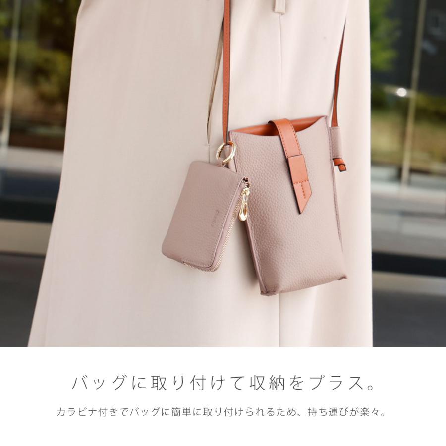 ♡Karat キャラット メタルビーズバック 巾着 ポーチ ゴールド系 ケース付 ♡Karat キャラット メタルビーズバック 巾着 ポーチ ゴールド系