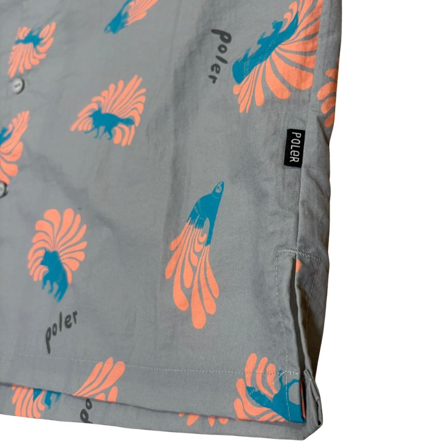 POLER アロハシャツ CRITTER ALOHA SHIRT ポーラー メンズ 半袖 開襟 オープンカラー 総柄 リゾート アウトドア キャンプの画像
