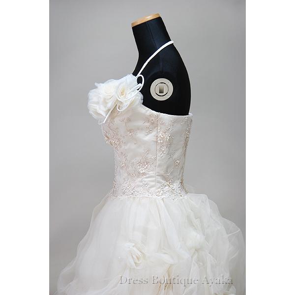 ボリュームのあるフリルが魅力【お家de試着可】9号 ワンオーナー クリーニング済 |  | 04