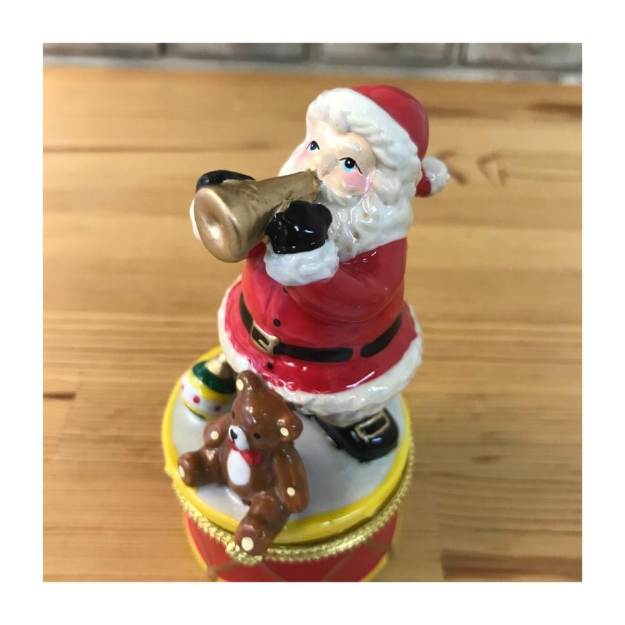 売り切れました！Xmas 陶器の置物（ラッパサンタ）ネコポス不可