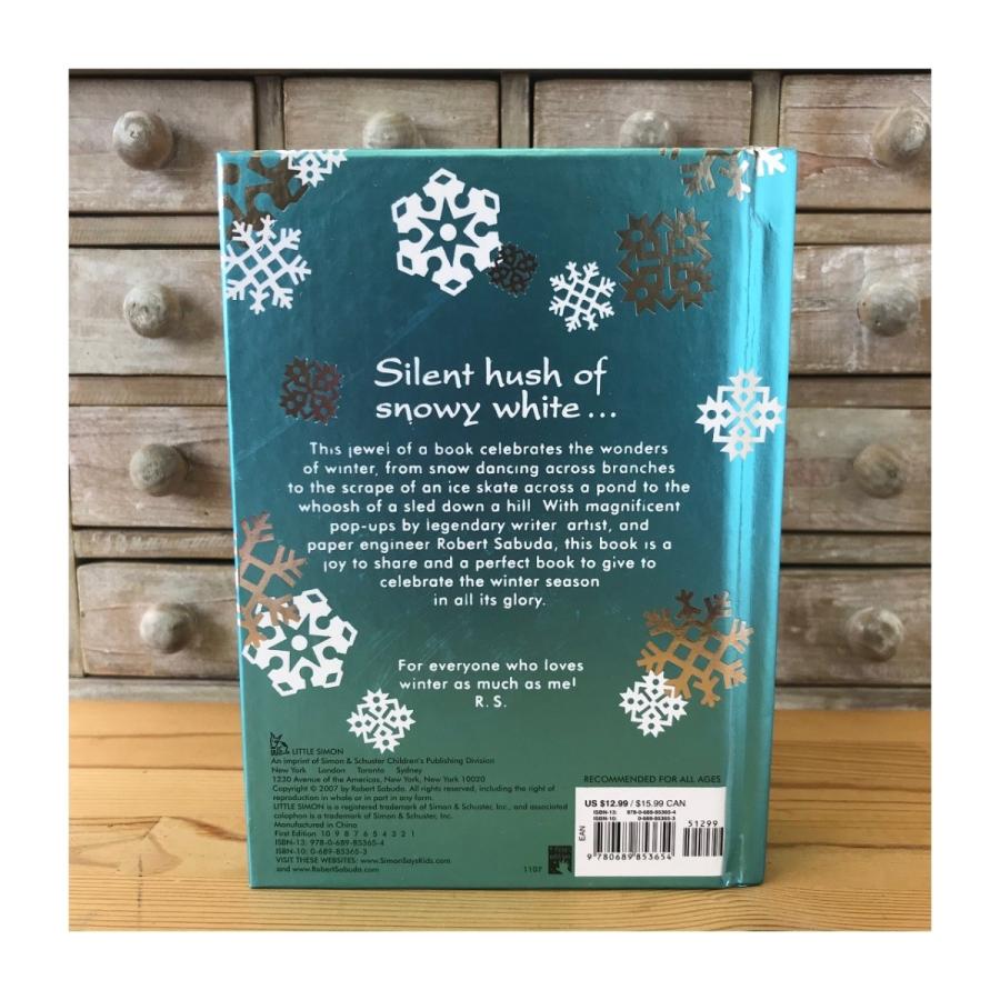 Snow Bear [洋書] Snow Bear (A Soft-to-Touch Book): Harper, Piers, Black