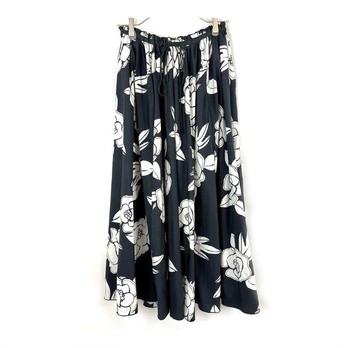 ドゥロワー Drawer ロングスカート フレア 花柄 モノトーン ブラック