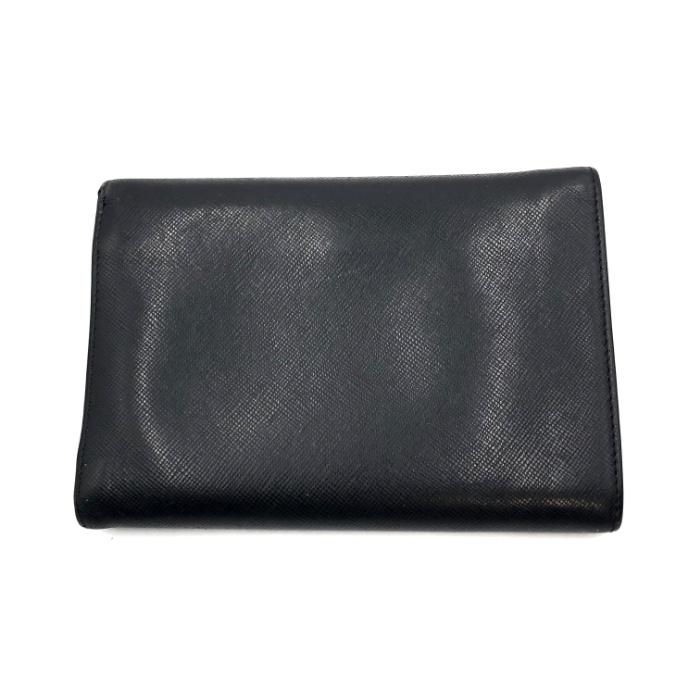 プラダ PRADA 二つ折り財布 ロゴプレート ウォレット 蓋付き