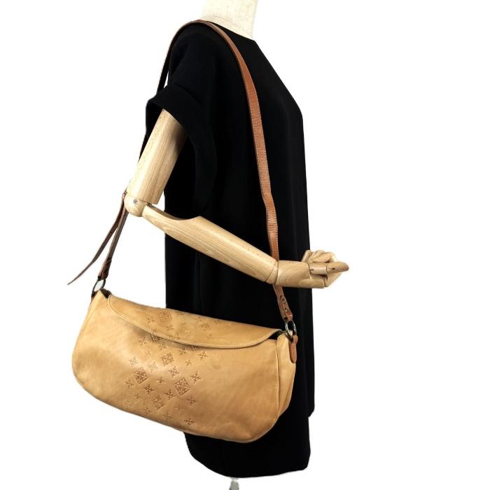 ラシット russet ショルダーバッグ レザー ロゴ柄 ヌメ革 ベージュ 