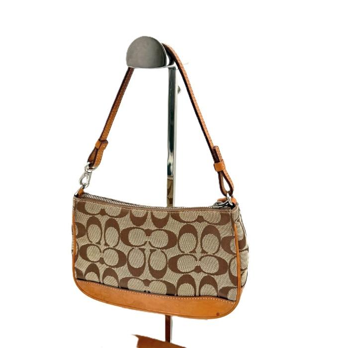 美品✨COACH コーチ シグネチャー ショルダーバッグ アクセサリーポーチ COACH（コーチ） ショルダーバッグ シグネチャー 縦型 ポシェット