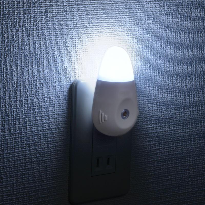 OHM LEDナイトライト 充電式 明暗センサー ホワイト 白色LED/NIT-APHB4-W DCMオンライン - 通販 - PayPayモール
