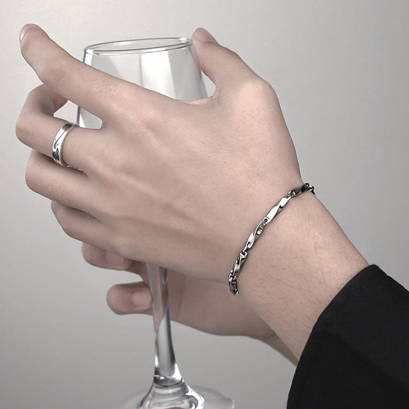 メンズ  ブレスレット シルバー  シンプル バングル ジュエリー メンズバングル  アクセサリー ステンレスツイストチェーンブレスレット　金属アレルギー　19cm | ブランド登録なし | 05
