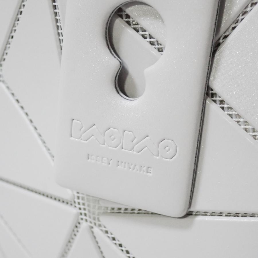 BAO BAO イッセイミヤケ CARAT ハンドバッグ タグ付 ライトグレー ISSEY MIYAKE イッセイミヤケ バオバオ カラット CARAT BB83-AG043