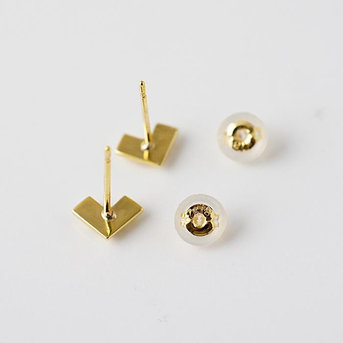k18 ゴールド ピアス スタッズハートピアス スタッドピアス 華奢 18金 18k 無料ラッピング　ギフト デザイン レディース プレゼントの画像