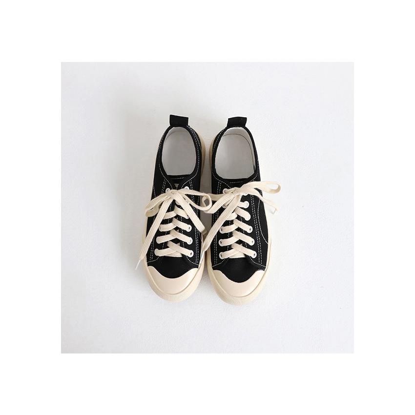 スニーカー レディース ローカット キャンバス キャップトゥ シンプル カジュアル 黒 白 ブラック ホワイト 婦人靴 シューズ スリッポン 安い ぺたんこ ペタンコ O 34 Deciliter デシリットル 通販 Yahoo ショッピング