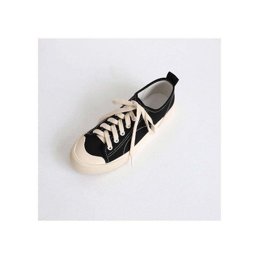 スニーカー レディース ローカット キャンバス キャップトゥ シンプル カジュアル 黒 白 ブラック ホワイト 婦人靴 シューズ スリッポン 安い ぺたんこ ペタンコ O 34 Deciliter デシリットル 通販 Yahoo ショッピング