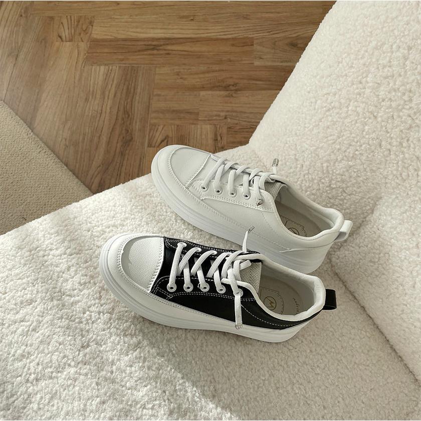 スニーカー キャップトゥ ローカット 靴紐 フラット レディース 黒 白 ブラック ホワイト 安い スリッポン 歩きやすい カジュアル シンプル 靴 婦人靴 韓国 O 4713 Deciliter デシリットル 通販 Yahoo ショッピング