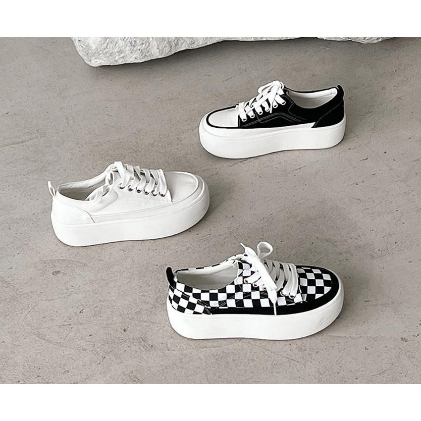 スニーカー 靴紐 厚底 ウェッジソール フラット レディース 黒 白