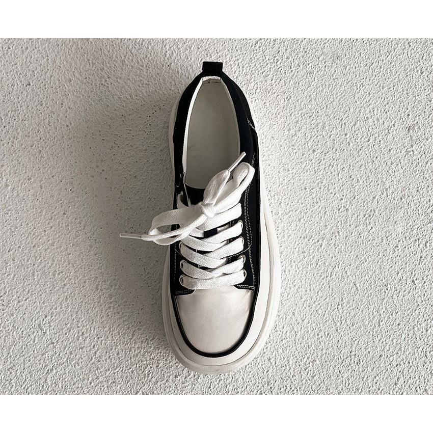 スニーカー 靴紐 厚底 ウェッジソール フラット レディース 黒 白