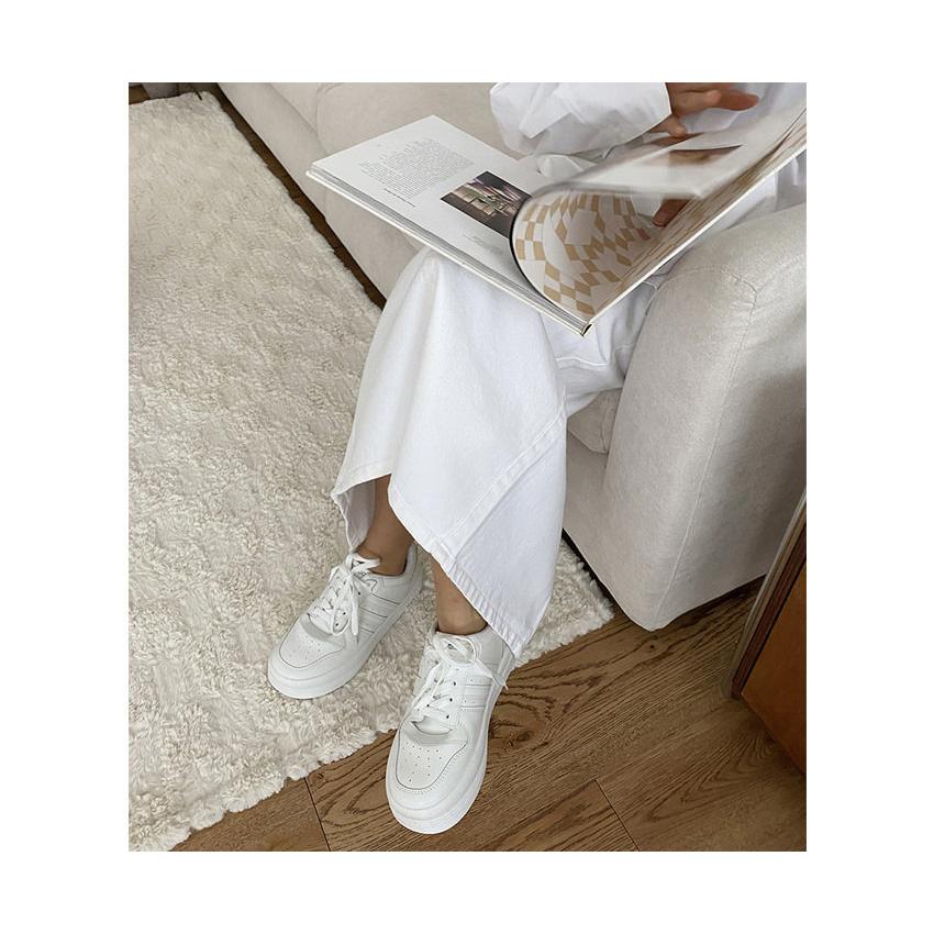 新品未使用 グッチ ホワイト ローファー ロゴ 靴　スニーカー　サンダル　白 グッチ GUCCI 669582 1XL10 スニーカー メンズ シューズ GGエンボス