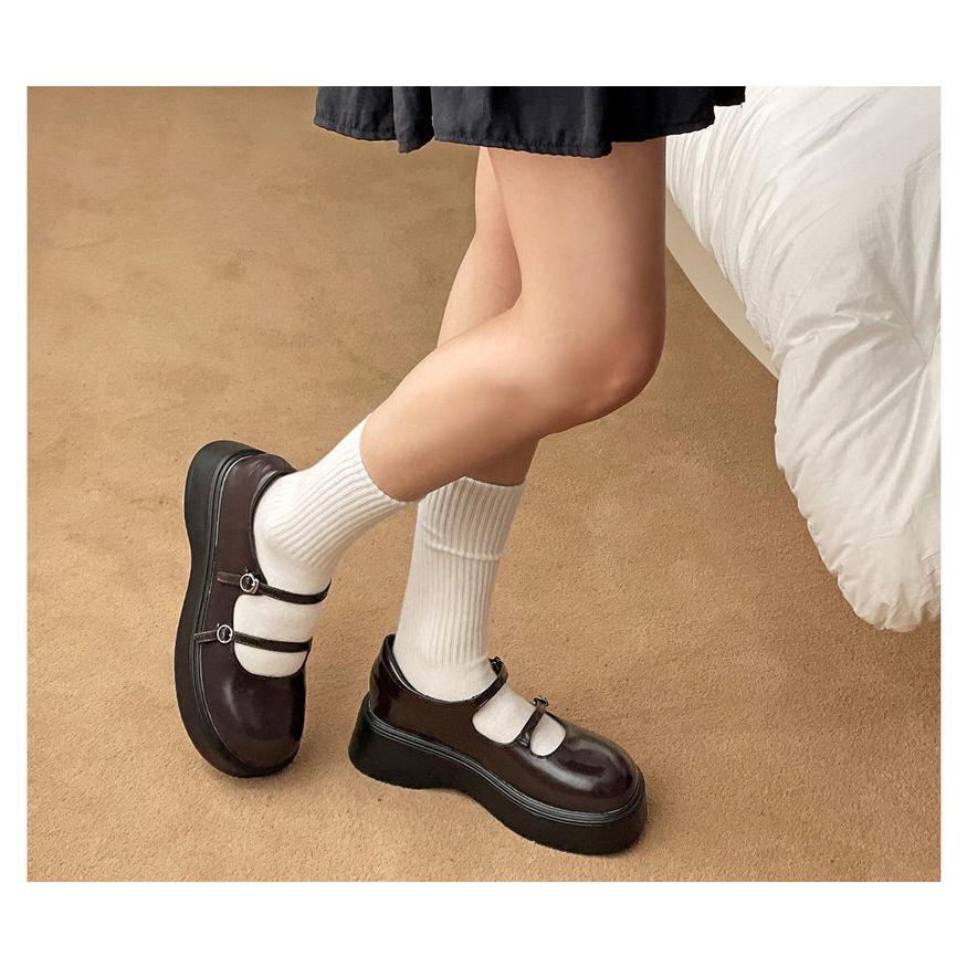 週末のお値下げ　tranquiloのブラウン ストラップ付き ローファー Tストラップシューズ/31382 – ORIENTALTRAFFIC