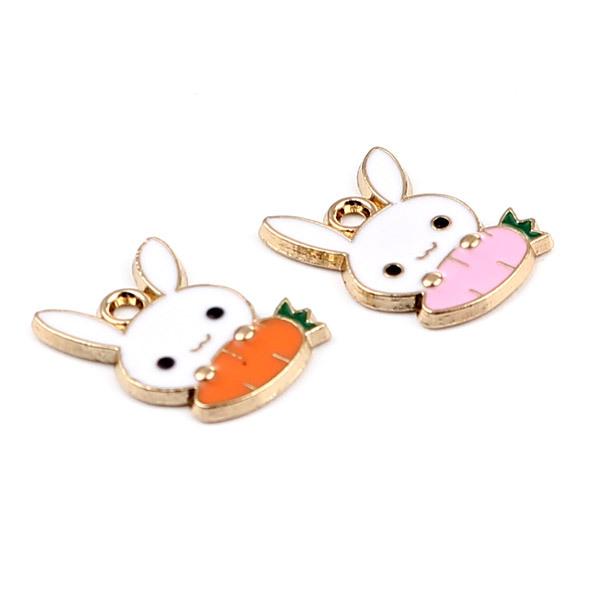 にんじんを持ったウサギ☆かわいいアンティークチャーム うさぎ