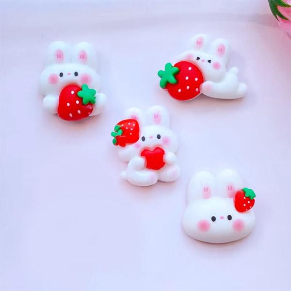 スイーツデコ　うさぎさん親子ストロベリームース　置物 1_28d9e98681c384e9de9c4010f220