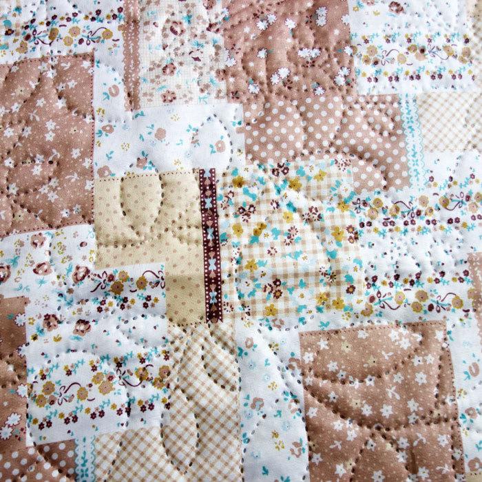 長方形190×240cm パッチワーク柄 キルト マルチカバー ベッド