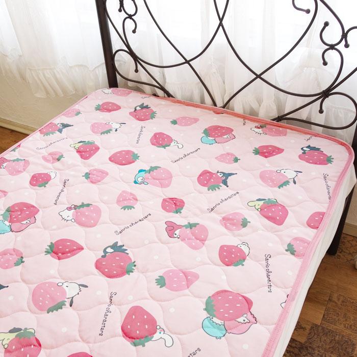 sanrio（サンリオ） サンリオキャラクターズ 冷感敷きパッド イチゴ柄