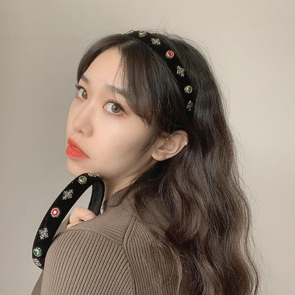 ACCA ビリーヘアバンド　黒　ベロア　カチューシャ ACCA ビリーヘアバンド 黒 ベロア カチューシャ - メルカリ