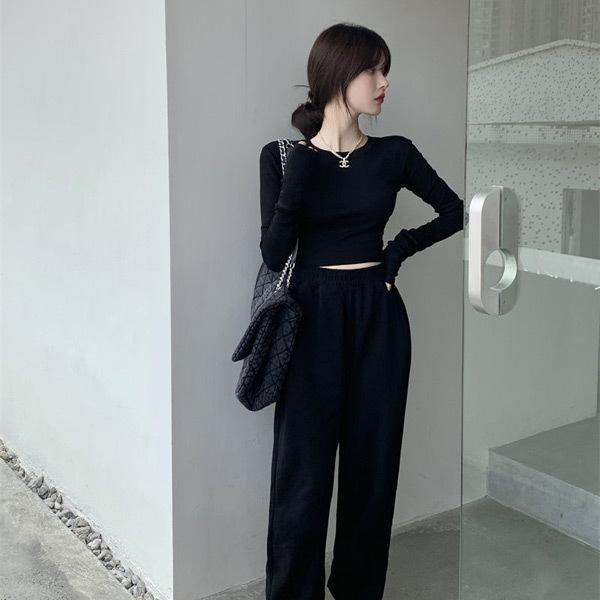 【送料無料】 Tシャツ ショート丈 クロップド丈 トップス 長袖  ロンT チビT ピチT タイトTシャツ 無地T シンプルTシャツ へそ出し 韓国ファッション |  | 08