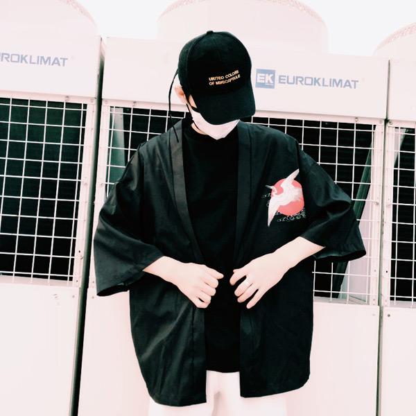 はっぴ 鶴柄 赤波 荒波 日の丸 丹頂鶴 ツル 黒 羽織り 法被 半纏 和柄 和風 ダンス 衣装 コスチューム 日本 かっこいい 個性的 服 ユニセックス |  | 02
