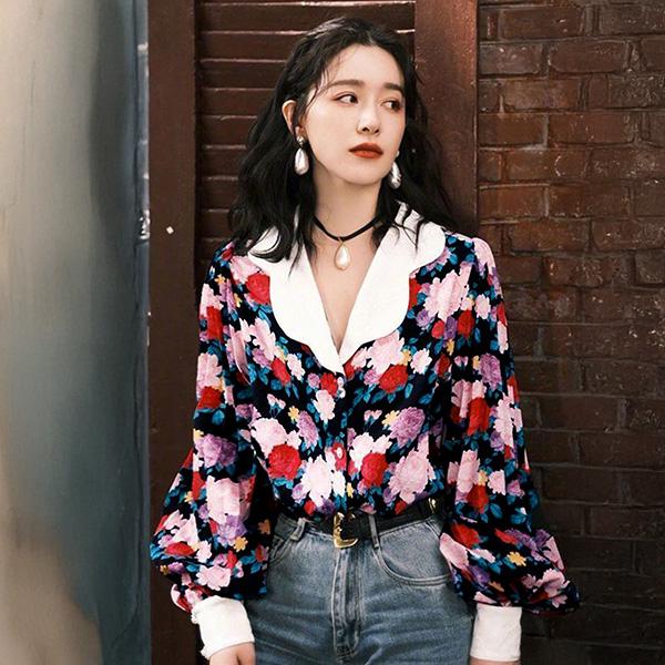 【lily様おまとめ】ジャカディ　襟付き長袖Tシャツ&花柄ブラウス 刺繍 花柄 ブラウス トップス レディース 長袖 春 秋 シャツブラウス