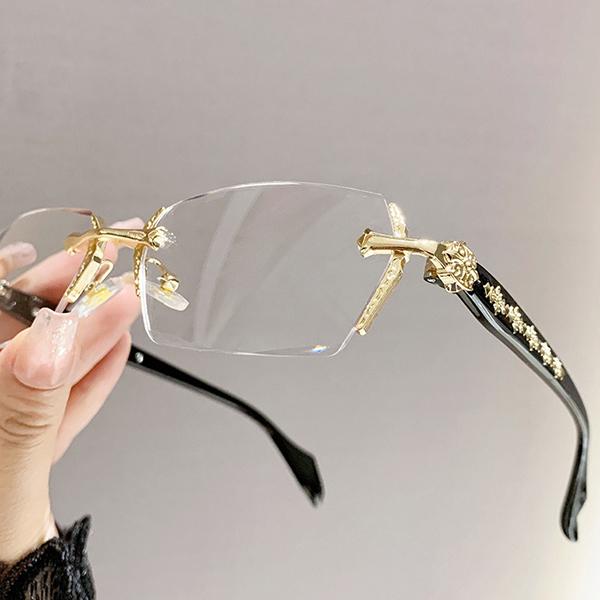 クリア クロムハーツLOOK サングラス Y2K 十字架クロス　ケース付 クリア クロムハーツLOOK サングラス Y2K 十字架クロス ケース付