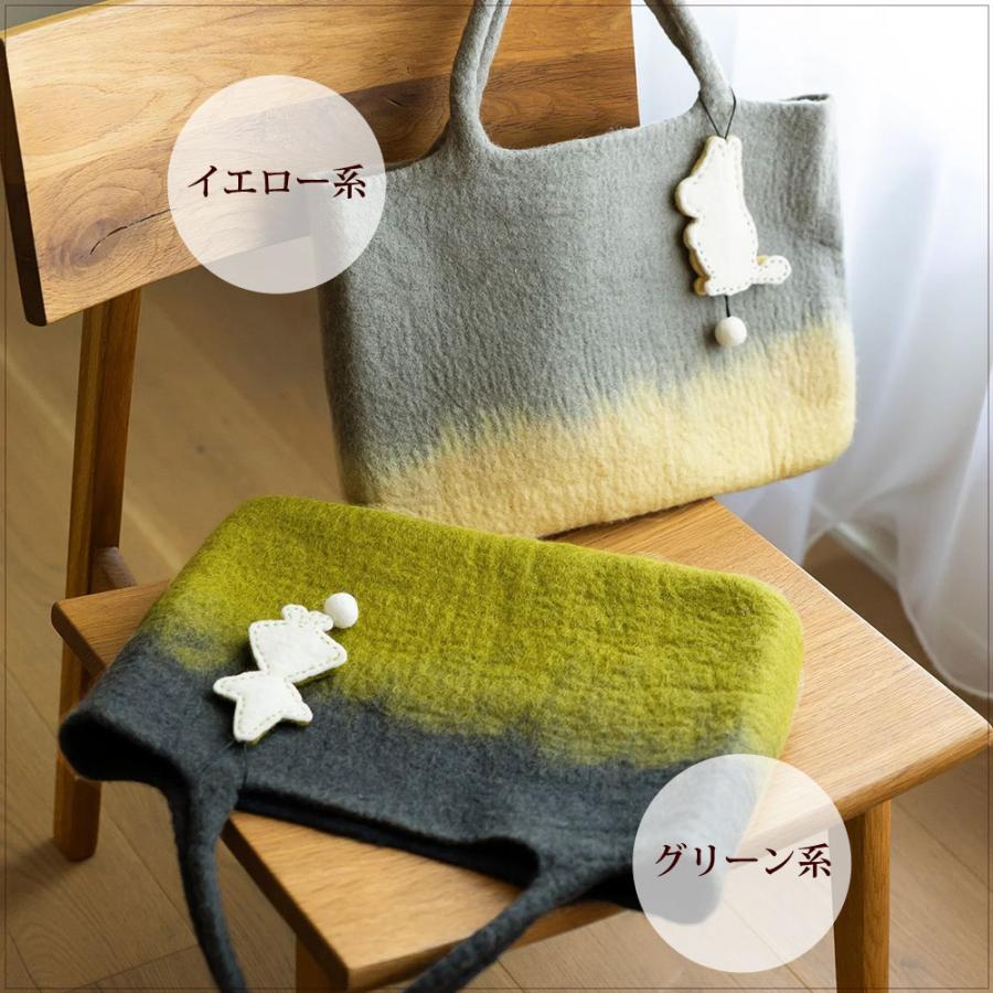トートバッグ  PeopleTree・ムーミンチャーム付フェルトトートバッグ フェアトレード 秋冬(ラッピング対応) | People Tree | 02