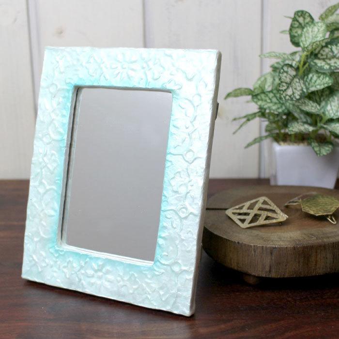 鏡 壁掛け カピス貝 （ フィリピン製・カピス貝のエンボスミラー