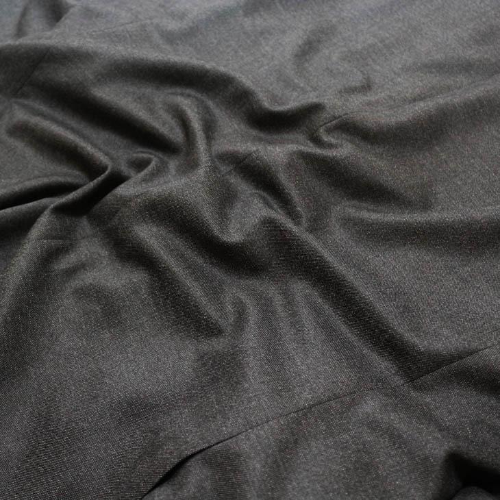 大きいサイズ メンズ スーツ 新品 秋冬 やや濃灰グレー杢 無地系 ３つボタン段返り ベスト パンツ２本付き 4ピース ビジネス スーツ |  | 13