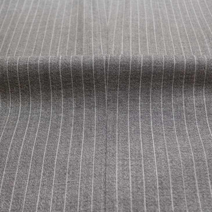 大きいサイズ メンズ スーツ 新品 秋冬 やや淡灰グレー杢 ぼんやり茶 11.5mmストライプ ３つボタン段返り ベスト パンツ２本付き 4ピース ビジネス スーツ |  | 12