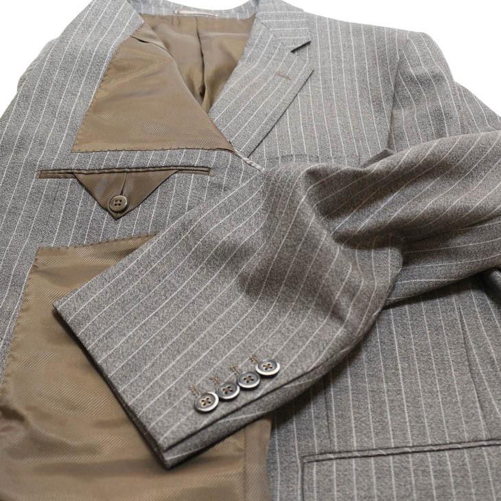 大きいサイズ メンズ スーツ 新品 秋冬 やや淡灰グレー杢 ぼんやり茶 11.5mmストライプ ３つボタン段返り ベスト パンツ２本付き 4ピース ビジネス スーツ |  | 08