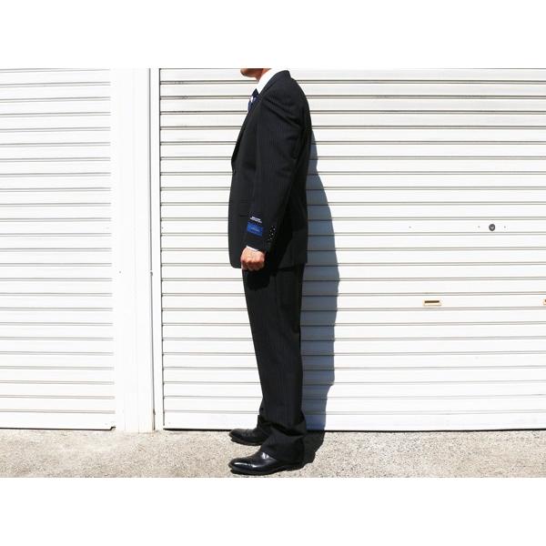 2016春夏新作モデル 英国ドーメルDORMEUIL グローバル・コンフォート Super100s 黒ブラック ストライプ２Ｂスーツ(A体)日本製 OSK-02 |  | 01