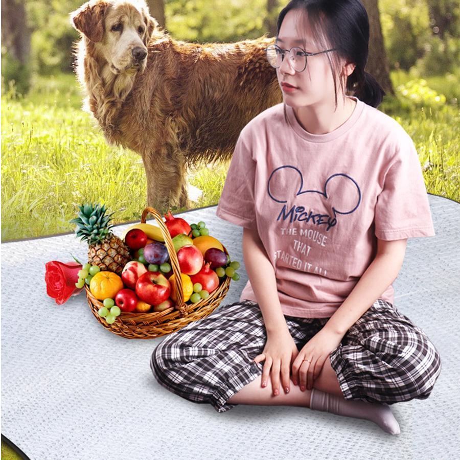 アルミシート 銀マット キャンプ用 アルミマット 保温 レジャーシート ピクニックシート 8mmの厚さ 断熱マット 厚手 テントマット 防水 防災 車中泊 | ブランド登録なし | 04