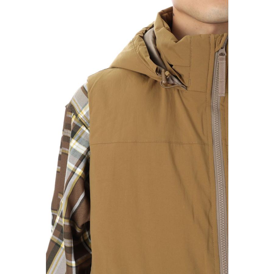 ジャケット・アウター DAIWA PIER39 TECH PADDING MIL VEST DAIWA PIER39 TECH PADDING MIL VEST 2022 - COYOTE (BW-25022W
