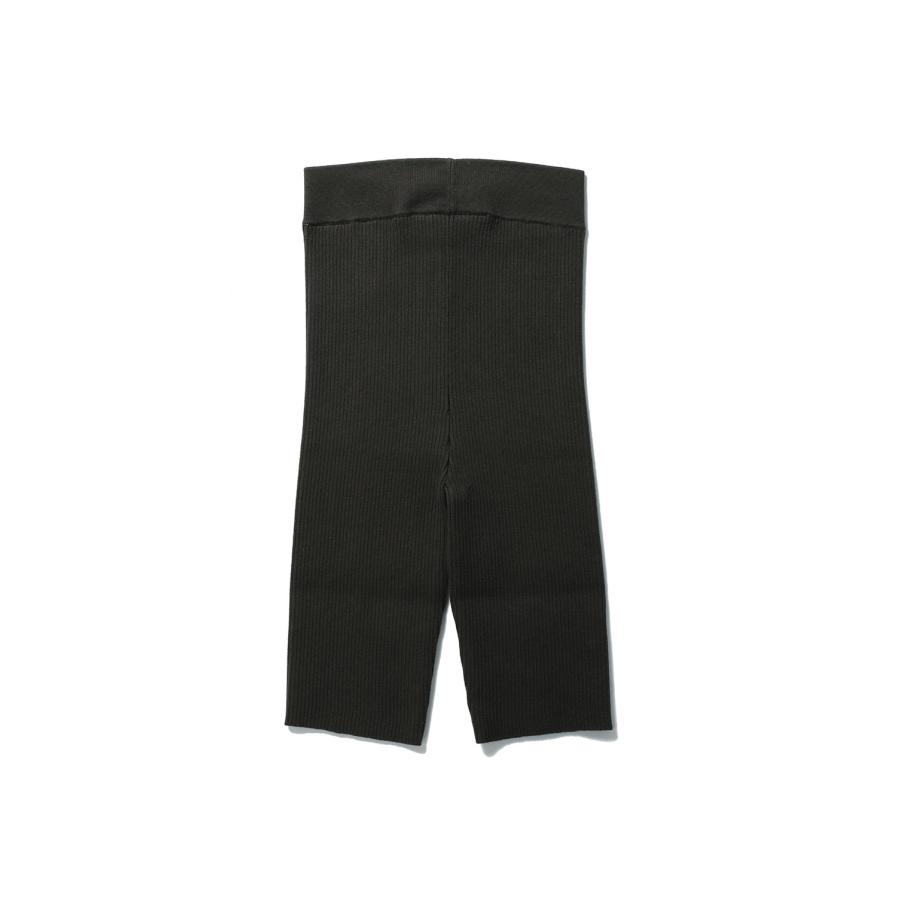 【P5倍 / SALE】Sport Short -OFF BLACK (160BT225080FW) ESSENTIALS -Women-(エッセンシャルズ) |  | 01