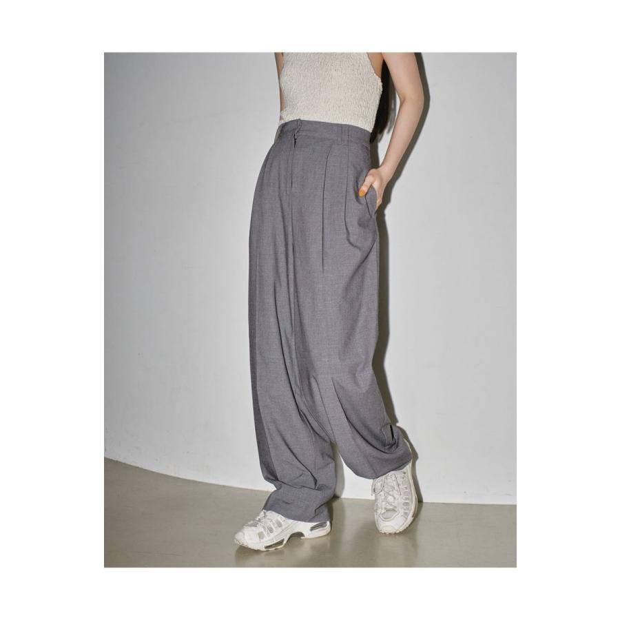 【ご予約会開催中】Heather Tuck Trousers -CHARCOAL GRAY（12410721） Todayful(トゥデイフル) | TODAYFUL | 01